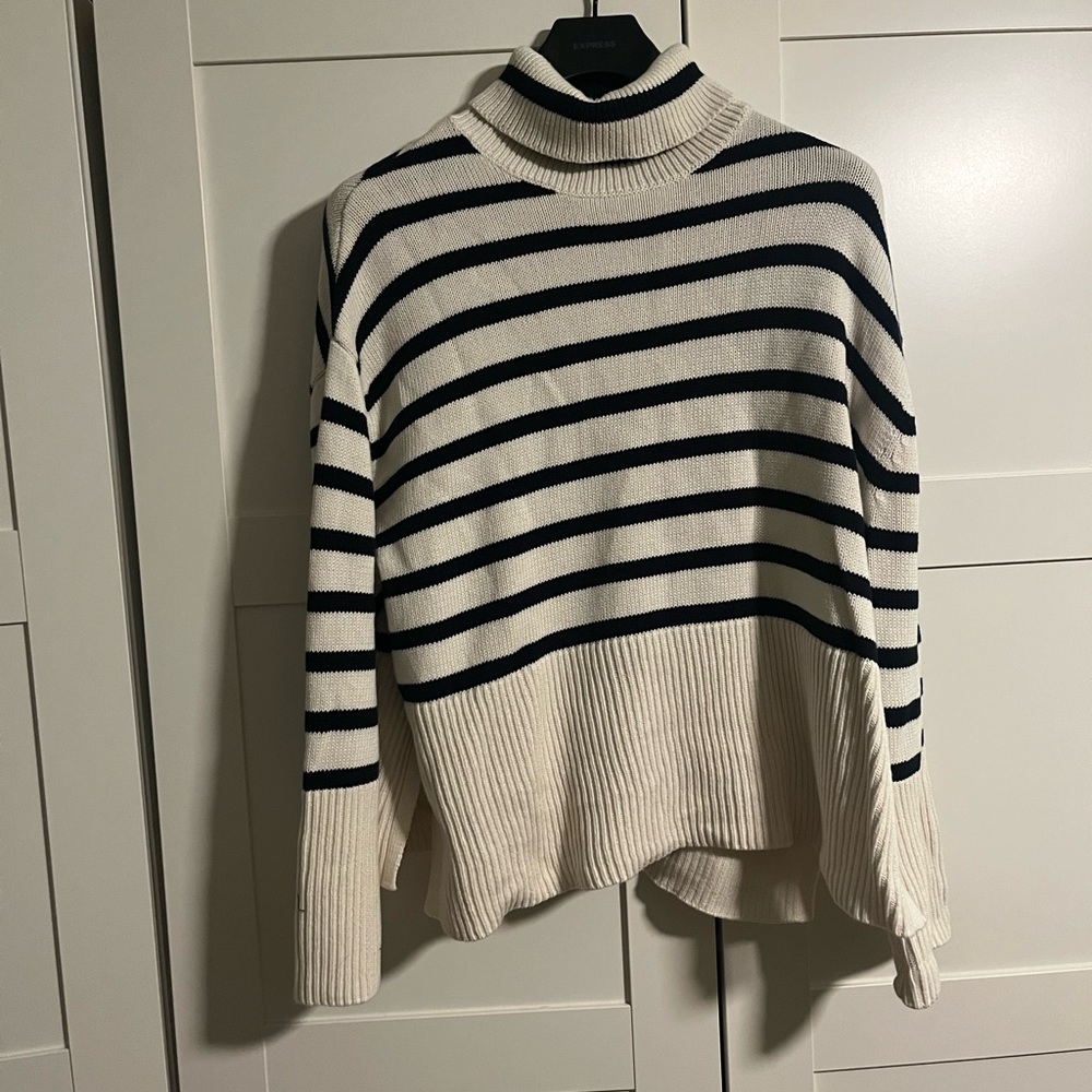 GAP Black and Cream Striped Tunic Turtleneck Sweater